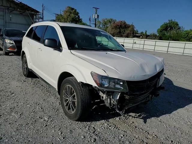 2018 Dodge Journey Se VIN: 3C4PDCAB2JT253748 Lot: 70296905