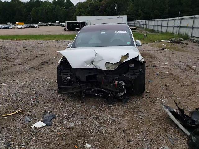 2019 Tesla Model X VIN: 5YJXCDE43KF180829 Lot: 69324895