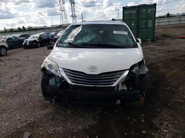 2014 Toyota Sienna Xle VIN: 5TDYK3DC5ES489969 Lot: 70392455