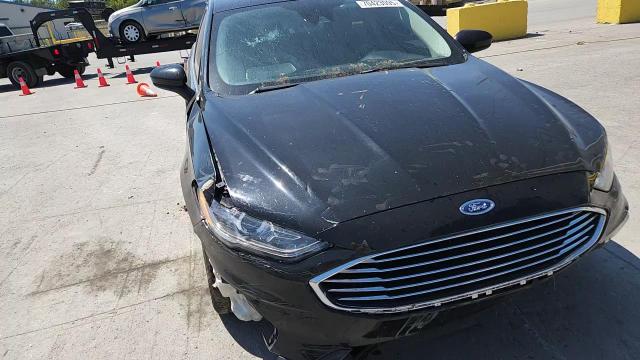2019 Ford Fusion Se VIN: 3FA6P0LU6KR110628 Lot: 70423095