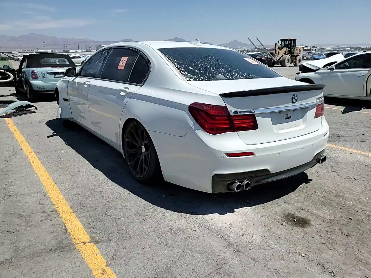 Фото: WBAYE8C51DD133811