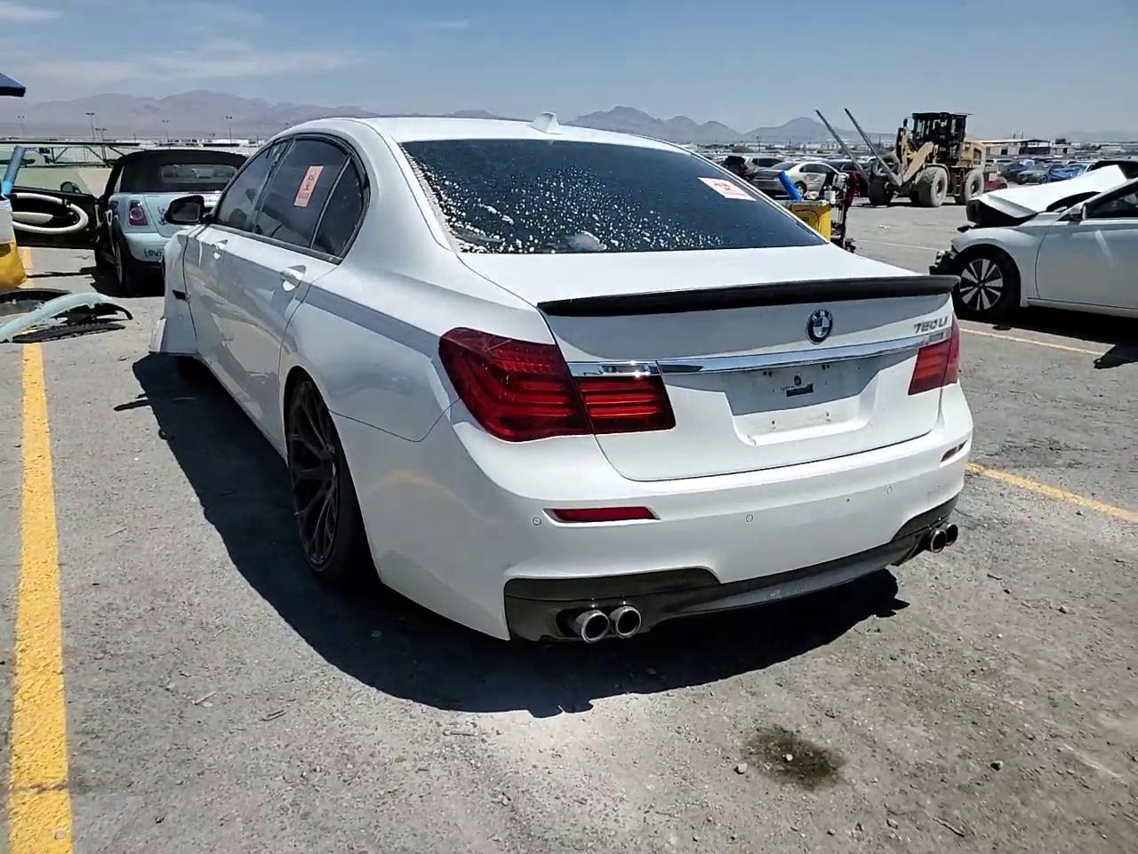 Фото: WBAYE8C51DD133811