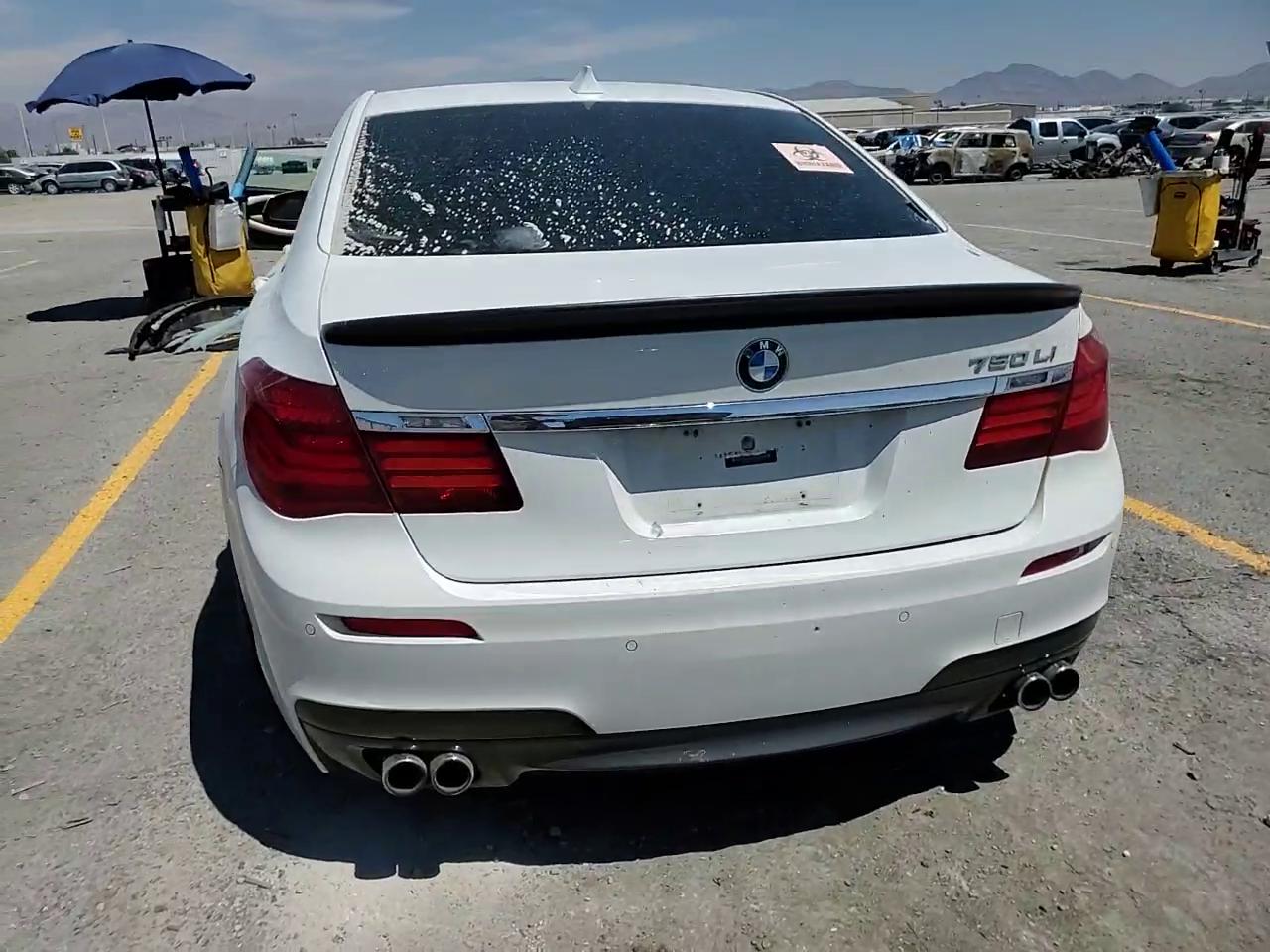 Фото: WBAYE8C51DD133811