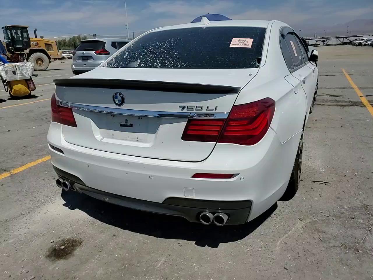 Фото: WBAYE8C51DD133811