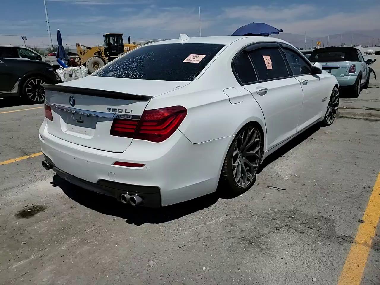 Фото: WBAYE8C51DD133811