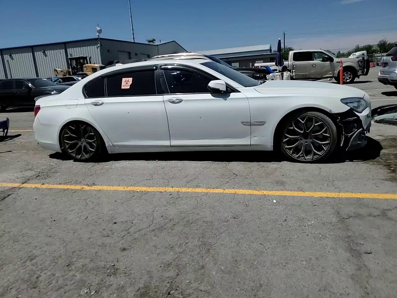 Фото: WBAYE8C51DD133811