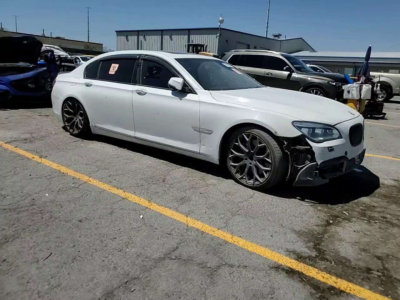 Фото: WBAYE8C51DD133811