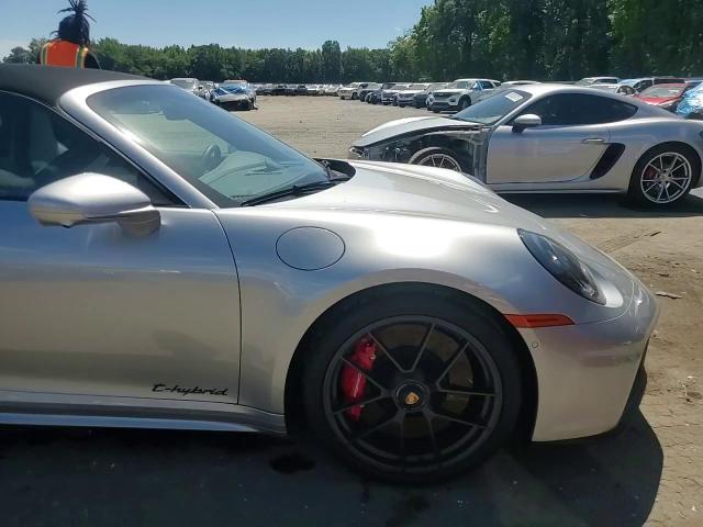 2025 Porsche 911 Targa 4 Gts VIN: WP0BB2A96SS260549 Lot: 70382985