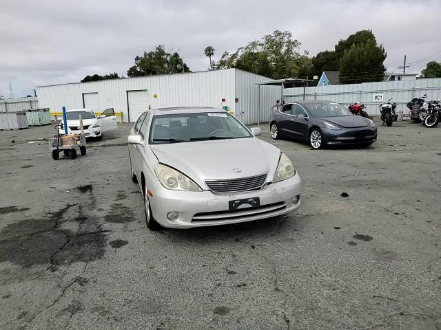 2005 Lexus Es 330 VIN: JTHBA30G655126599 Lot: 68140445