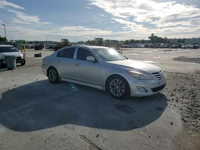 2013 Hyundai Genesis 3.8L VIN: KMHGC4DD1DU243949 Lot: 69033625