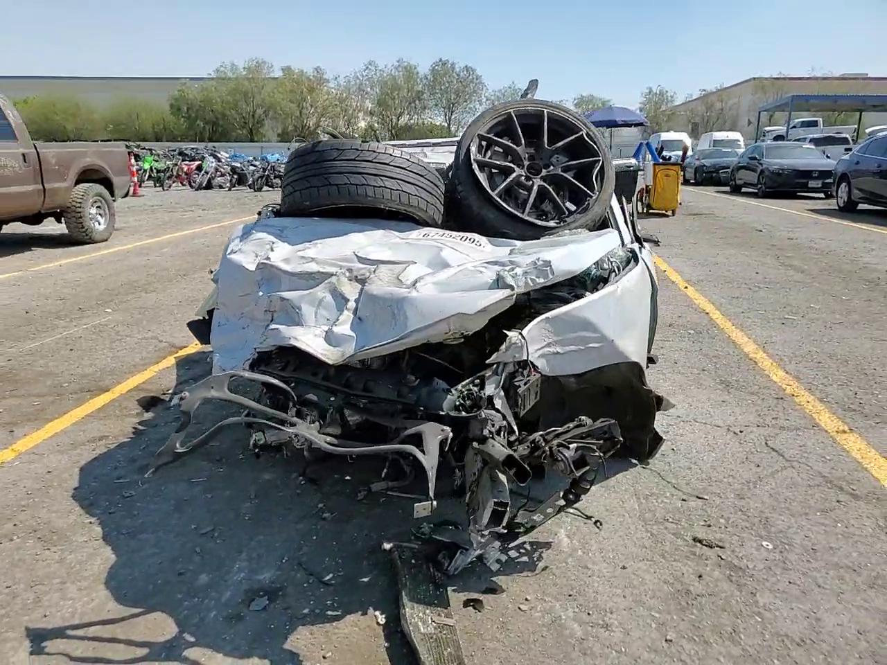 Фото: WBS2U7C09L7E57107