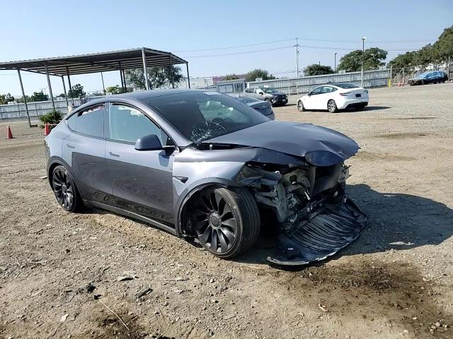 2022 Tesla Model Y VIN: 7SAYGDEF5NF490711 Lot: 68429555