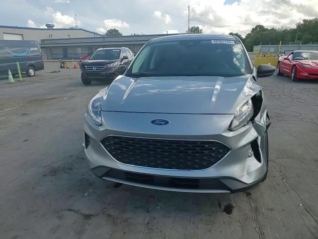2022 Ford Escape Se VIN: 1FMCU0G60NUA82643 Lot: 68363725