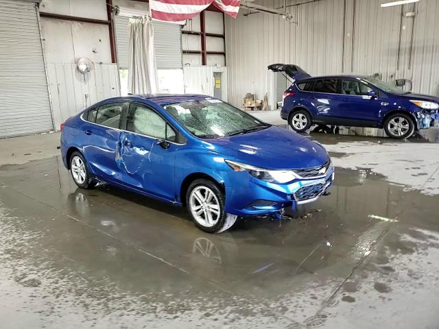 2017 Chevrolet Cruze Lt VIN: 1G1BE5SMXH7144738 Lot: 70569835