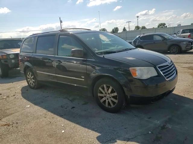 2009 Chrysler Town & Country Touring VIN: 2A8HR54199R642415 Lot: 67750415