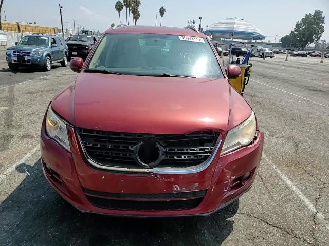 2011 Volkswagen Tiguan S VIN: WVGAV7AX9BW000472 Lot: 70599175