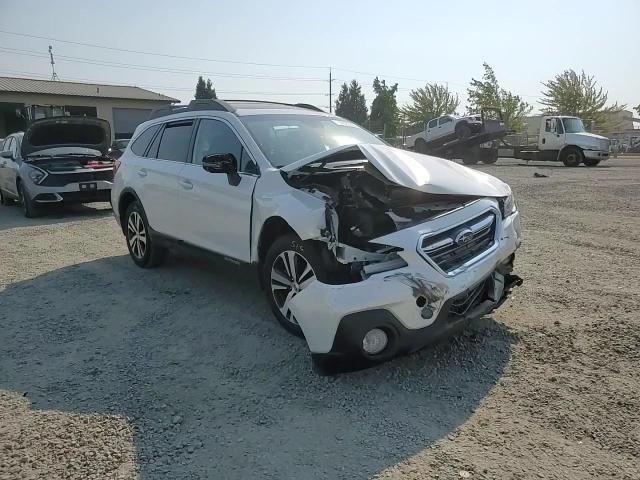 2018 Subaru Outback 3.6R Limited VIN: 4S4BSENC9J3242364 Lot: 70062005