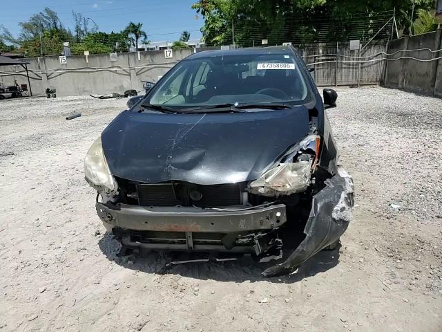 2013 Toyota Prius C VIN: JTDKDTB30D1042142 Lot: 67358805