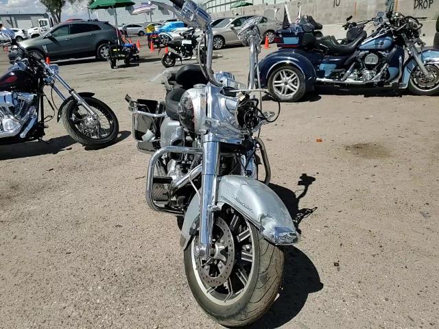 2015 Harley-Davidson Flhr Road King VIN: 1HD1FBM33FB699641 Lot: 67179035