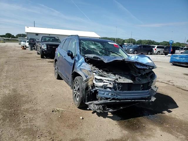 2019 Subaru Forester Limited VIN: JF2SKAUC3KH506912 Lot: 70335125