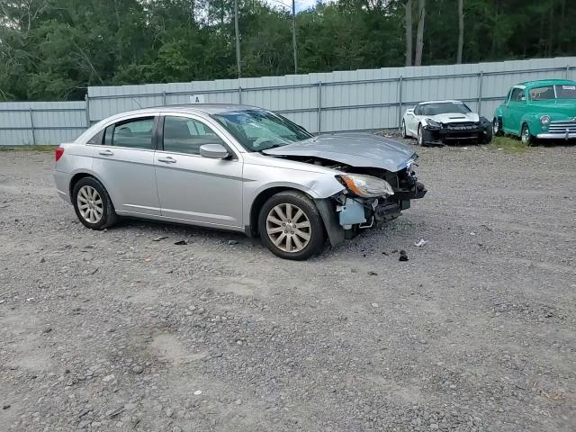 2012 Chrysler 200 Touring VIN: 1C3CCBBB3CN135046 Lot: 68892005