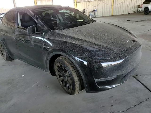 2023 Tesla Model Y VIN: 7SAYGDEE8PF749427 Lot: 71849825