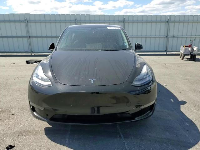 2021 Tesla Model Y VIN: 5YJYGAEE8MF146100 Lot: 70219045