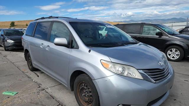 2011 Toyota Sienna Xle VIN: 5TDDK3DCXBS018331 Lot: 69045785