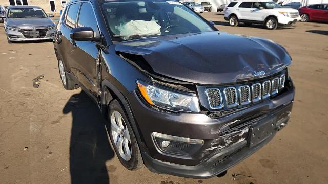 2019 Jeep Compass Latitude VIN: 3C4NJDBB4KT813159 Lot: 70371735