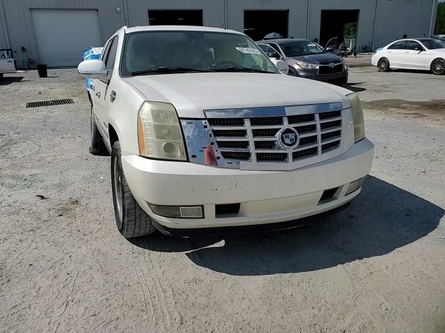 2007 Cadillac Escalade Luxury VIN: 1GYEC63847R296979 Lot: 69745525