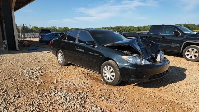 2005 Toyota Camry Le VIN: 4T1BE32K25U392890 Lot: 70252565