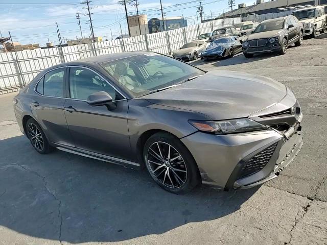 2021 Toyota Camry Se VIN: 4T1G11AKXMU556179 Lot: 68931055
