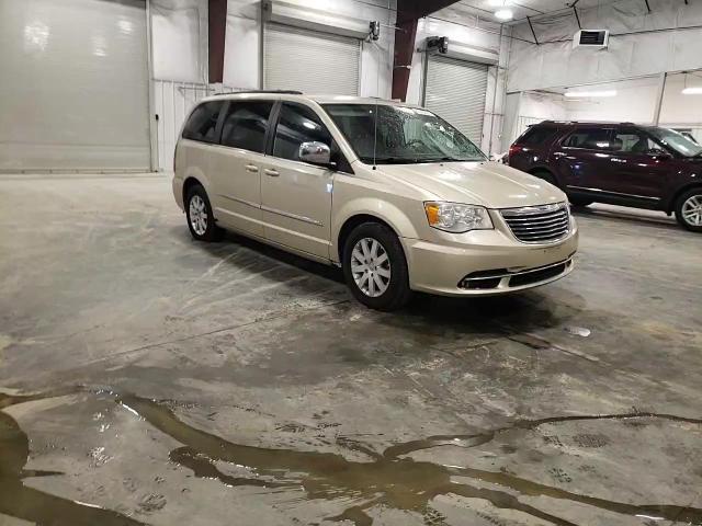 2011 Chrysler Town & Country Touring L VIN: 2A4RR8DGXBR645471 Lot: 69703835