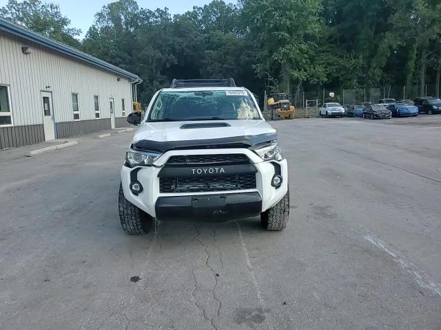 2019 Toyota 4Runner Sr5/Sr5 Premium VIN: JTEBU5JR3K5706081 Lot: 70425315