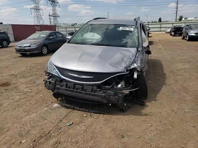 2018 Chrysler Pacifica Touring L VIN: 2C4RC1BG5JR119376 Lot: 68907165