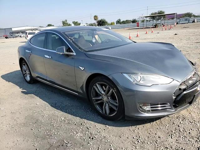 2014 Tesla Model S VIN: 5YJSA1S12EFP30373 Lot: 68016465