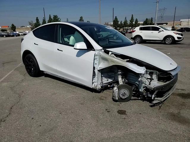 2022 Tesla Model Y VIN: 7SAYGDEEXNF534712 Lot: 68336125