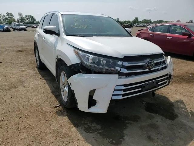2019 Toyota Highlander Limited VIN: 5TDDZRFH8KS927384 Lot: 67433855