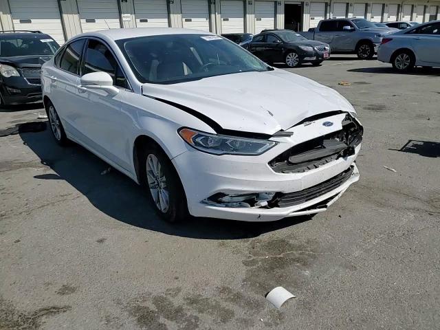 2017 Ford Fusion Se VIN: 3FA6P0HD2HR153395 Lot: 70981805