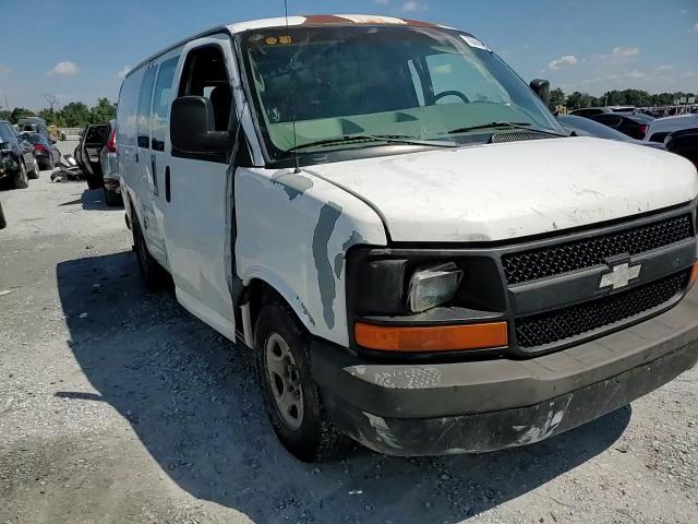 2004 Chevrolet Express G1500 VIN: 1GCFG15X541104274 Lot: 70569515
