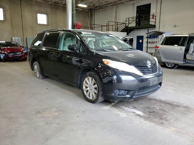 2011 Toyota Sienna Le VIN: 5TDJK3DC1BS017295 Lot: 70409435