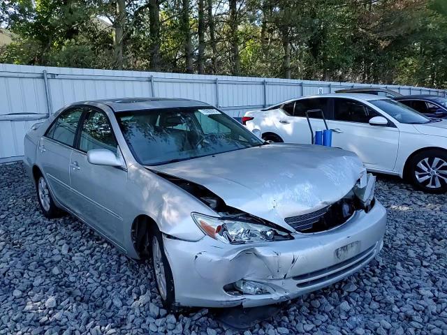 2004 Toyota Camry Le VIN: 4T1BF32K74U575276 Lot: 70503575