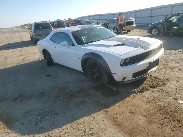 2016 Dodge Challenger R/T VIN: 2C3CDZBT0GH210136 Lot: 70772425