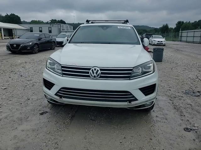 2017 Volkswagen Touareg Wolfsburg VIN: WVGRF7BP2HD004883 Lot: 67345445