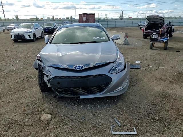 2015 Hyundai Sonata Hybrid VIN: KMHEC4A45FA122728 Lot: 69612315
