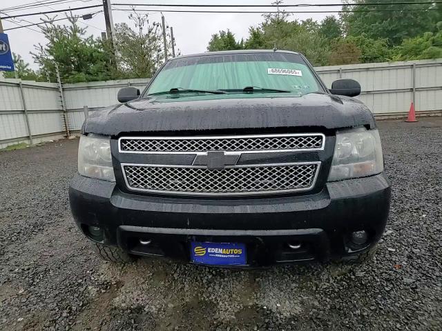 2011 Chevrolet Suburban K1500 Ltz VIN: 1GNSKKE39BR303317 Lot: 68696065