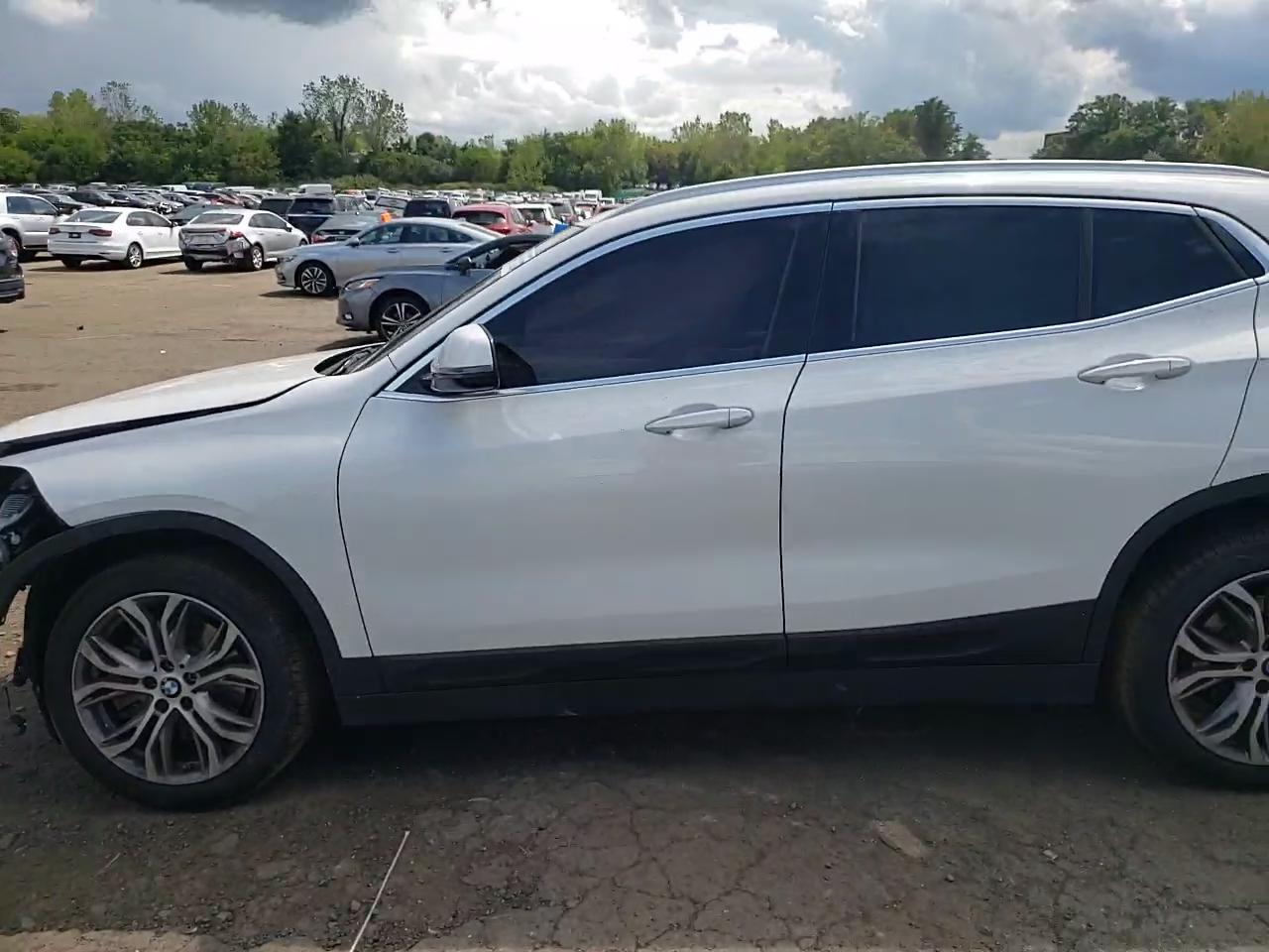 Фото: WBXYJ1C01M5T03270