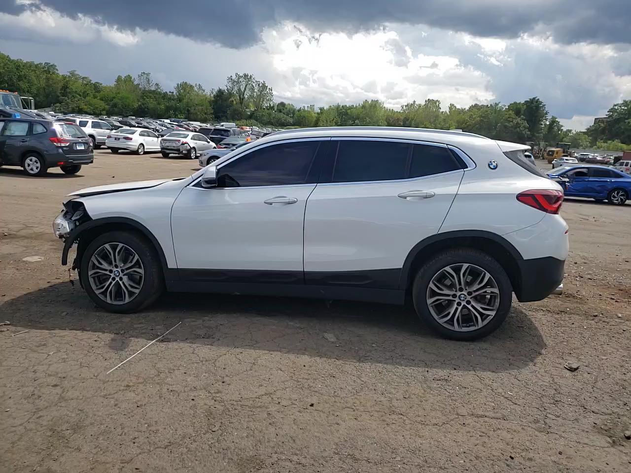 Фото: WBXYJ1C01M5T03270