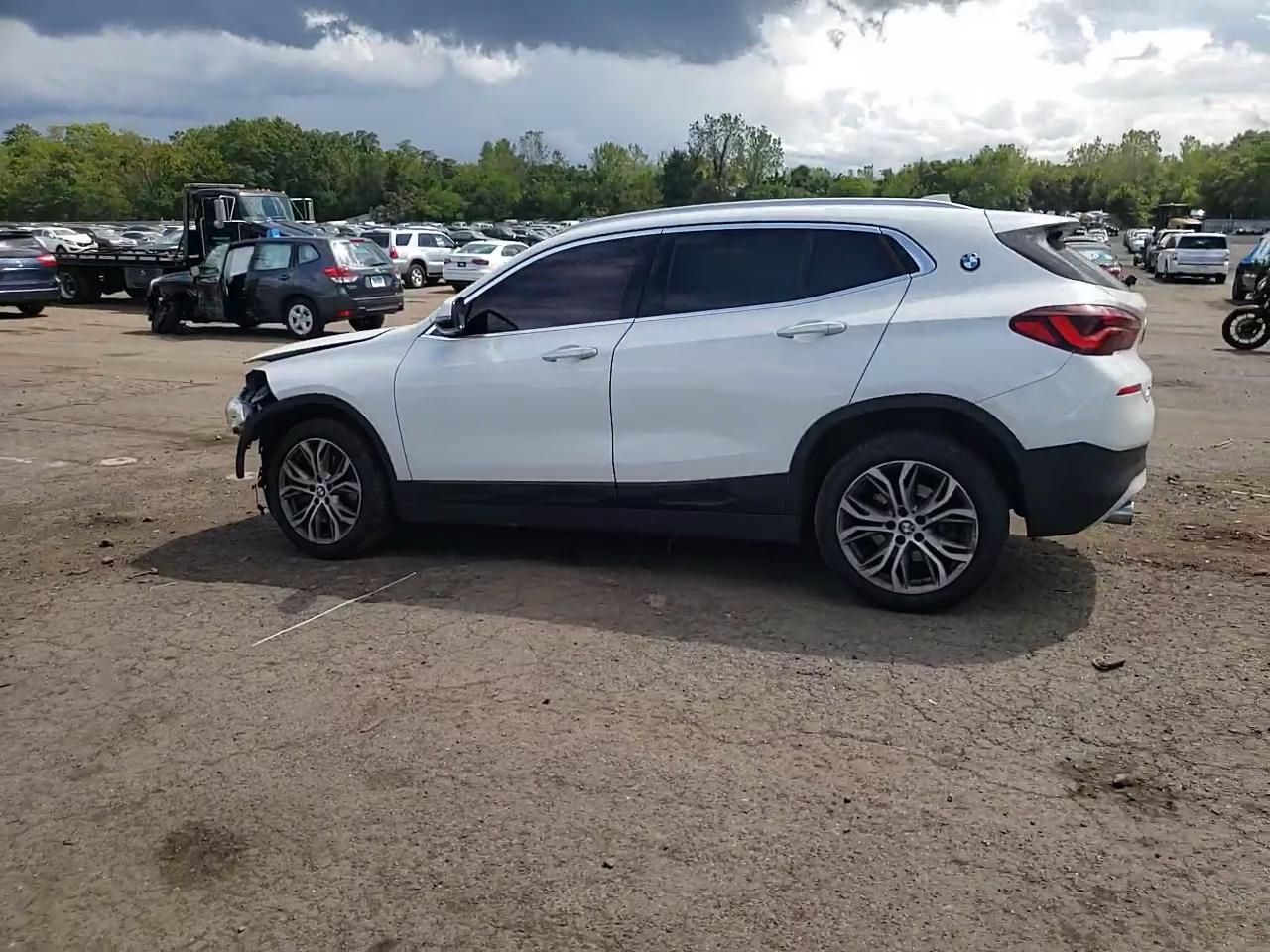 Фото: WBXYJ1C01M5T03270