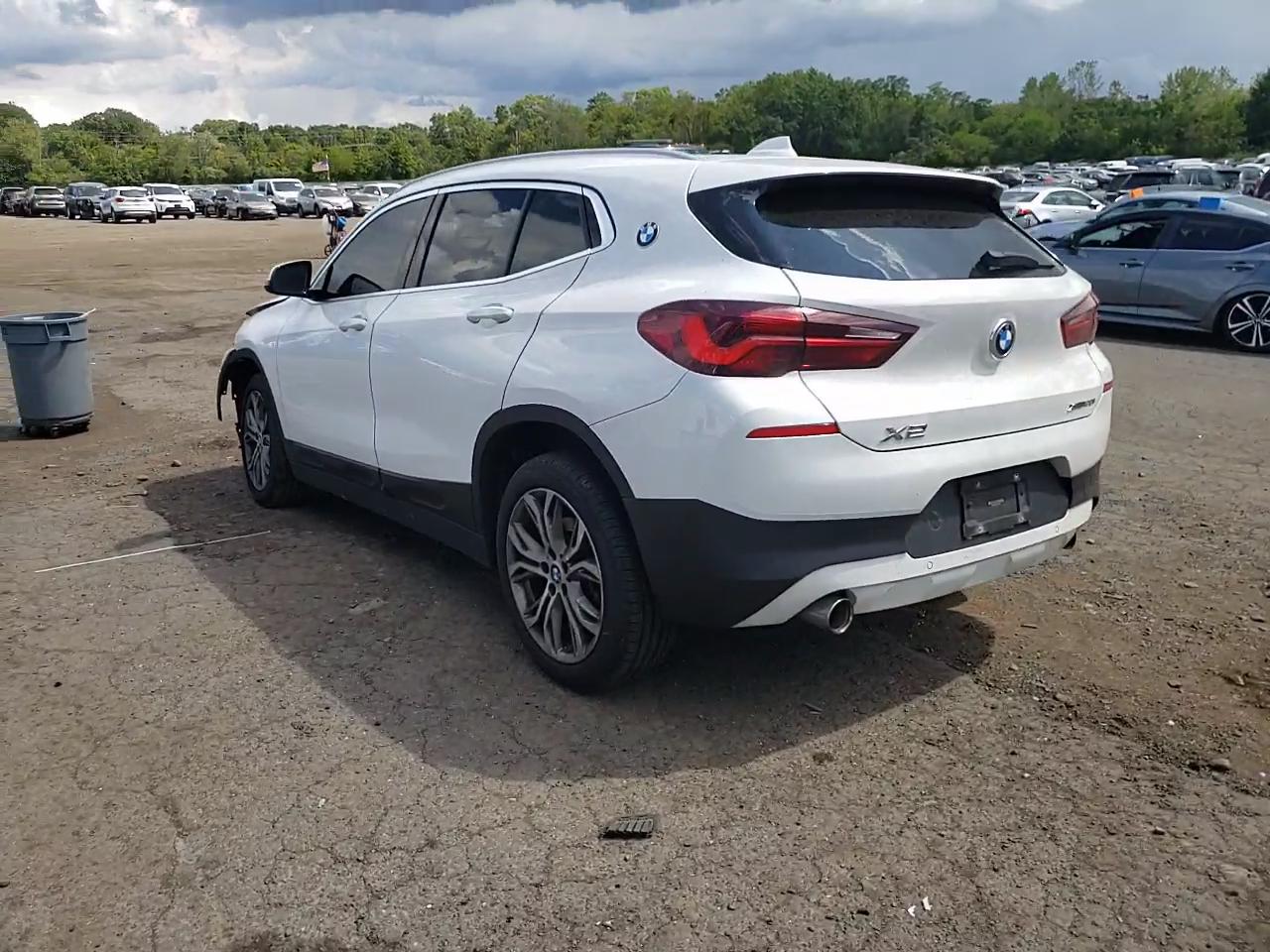 Фото: WBXYJ1C01M5T03270